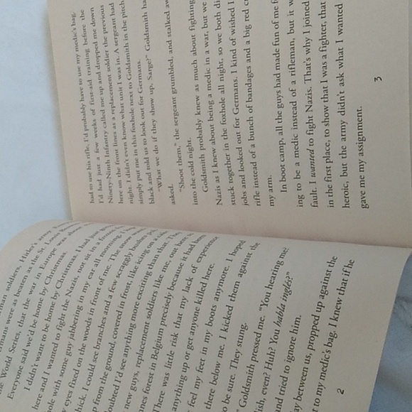 D- Bundle of 2 Dog Tags Stories By Alexander London - Picture 6 of 11